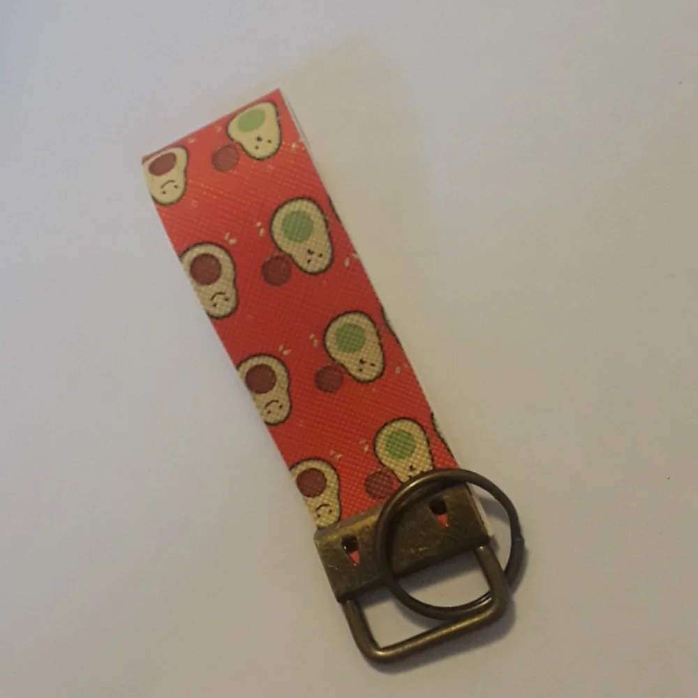 Avocado pattern keychain